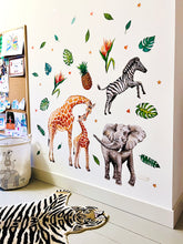 Load image into Gallery viewer, Wallsticker XL collage - flamingo, alpaca and camel
