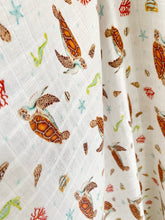 Load image into Gallery viewer, swaddle zeeschildpad organic cotton
